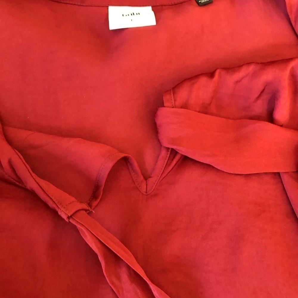CAbi Drawstring Neckline Shell - Picture 4 of 5